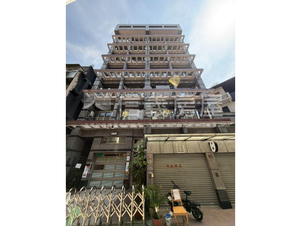 １０年屋！中山靜巷有車位房屋室內格局與周邊環境