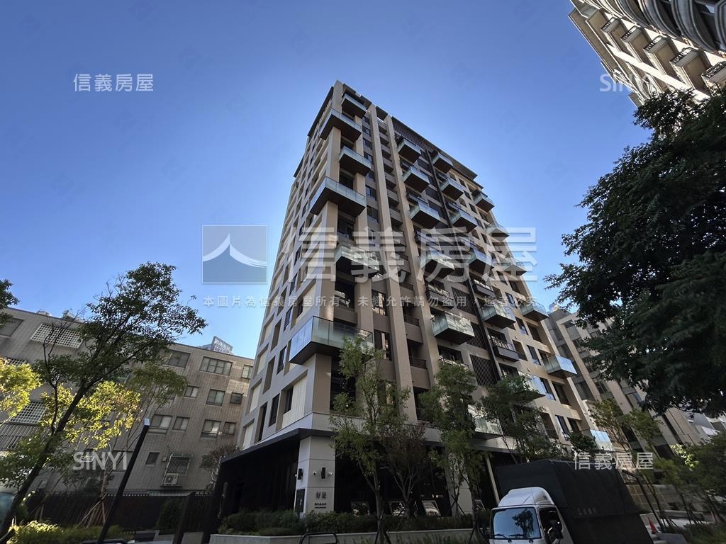 高鐵澤緣Ｈｕｉｓ雙車位房屋室內格局與周邊環境