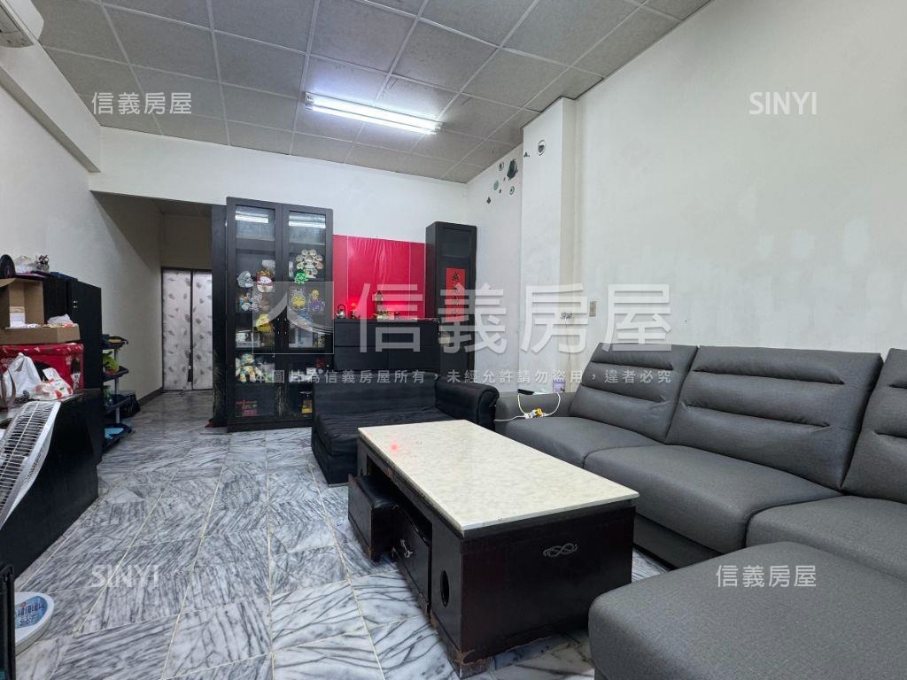 近捷運＆台鐵五房騎樓店住房屋室內格局與周邊環境