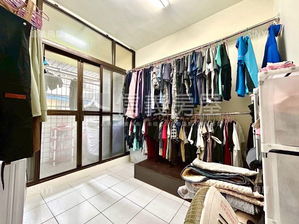 近捷運＆台鐵五房騎樓店住房屋室內格局與周邊環境