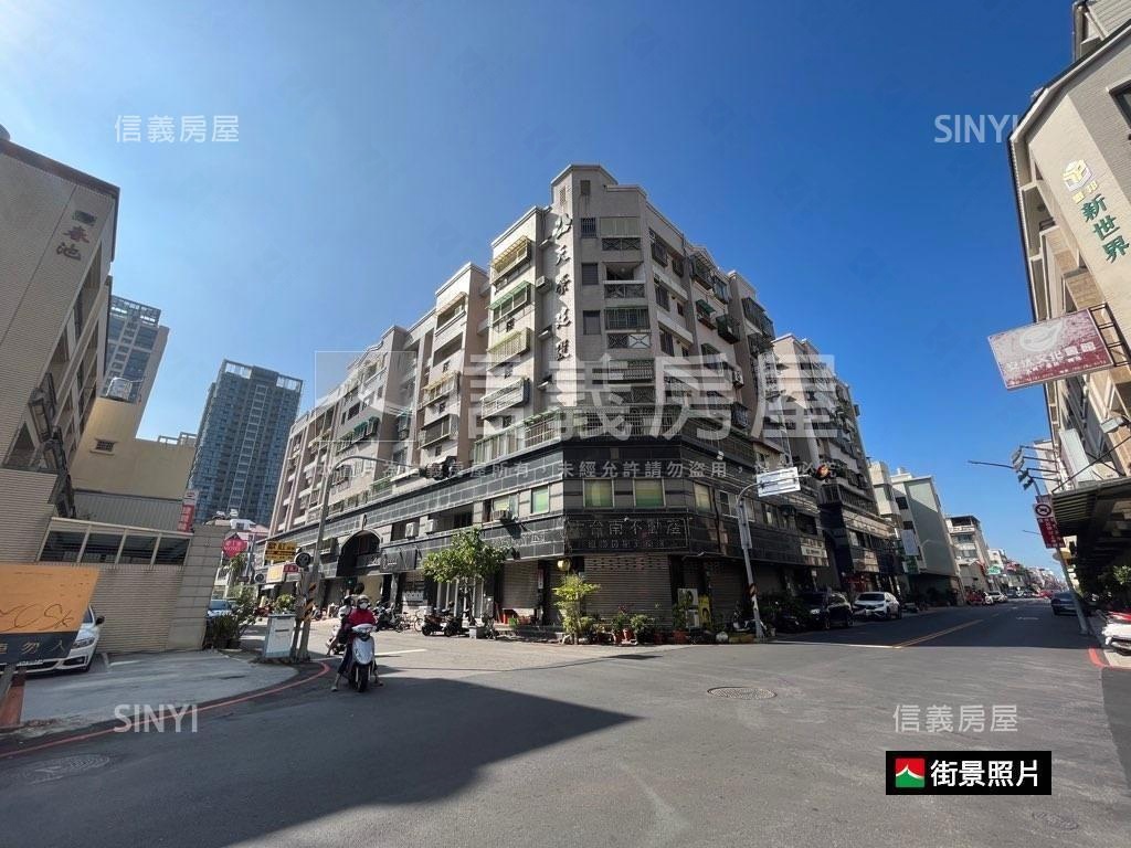 貴族臻品三房車位房屋室內格局與周邊環境