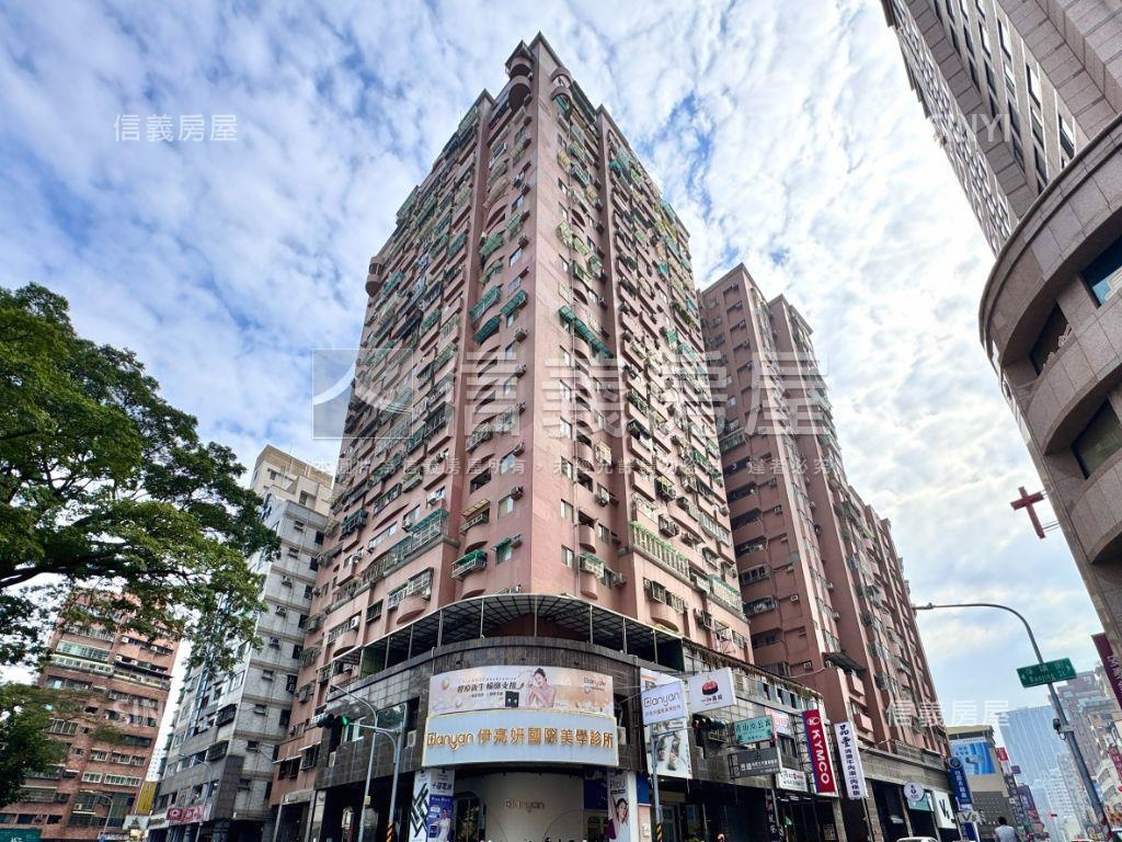 近巨蛋高樓靚美宅房屋室內格局與周邊環境