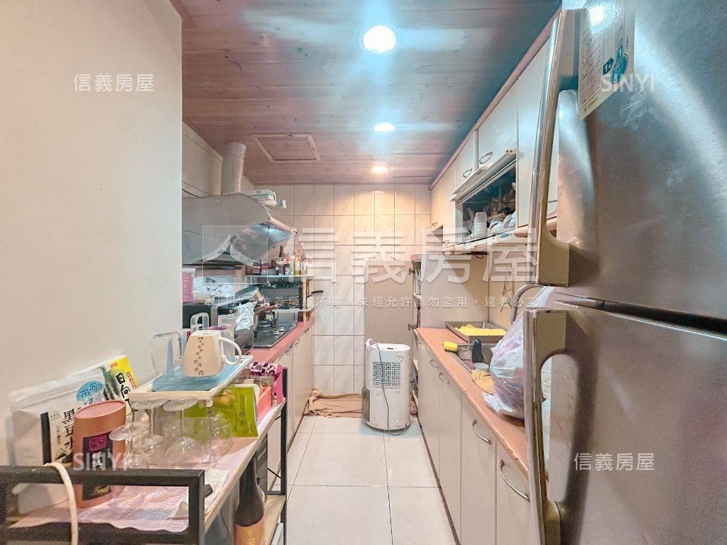 仁和路方便停車一樓寓房屋室內格局與周邊環境