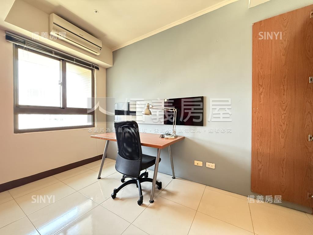 亞灣質感高樓採光三房車位房屋室內格局與周邊環境