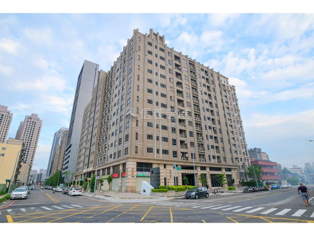 菁英典藏９Ｆ兩房房屋室內格局與周邊環境