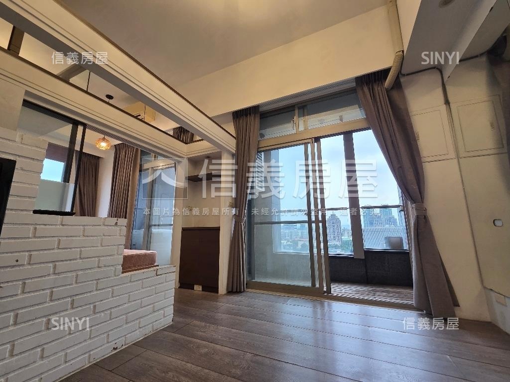 信義翡麗邊間１２樓房屋室內格局與周邊環境