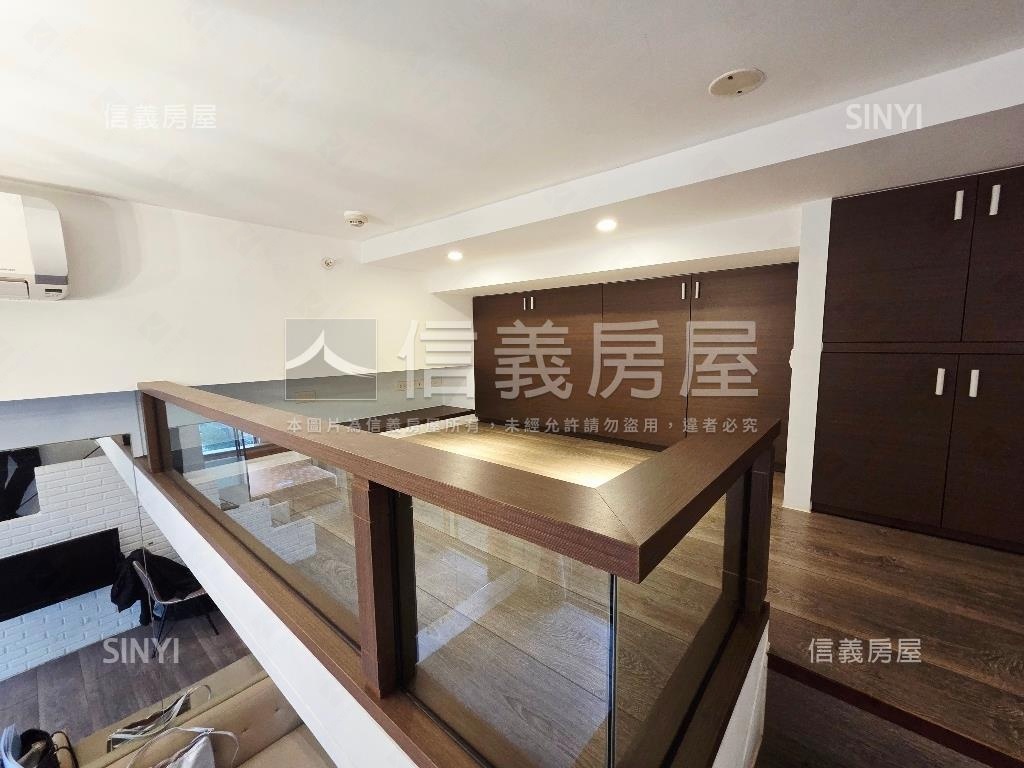 信義翡麗邊間１２樓房屋室內格局與周邊環境