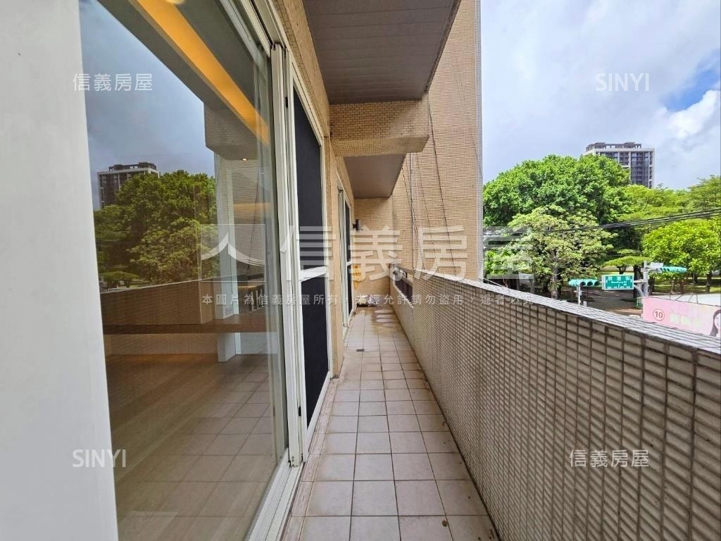 公園旁綠意方正邊間大四房房屋室內格局與周邊環境