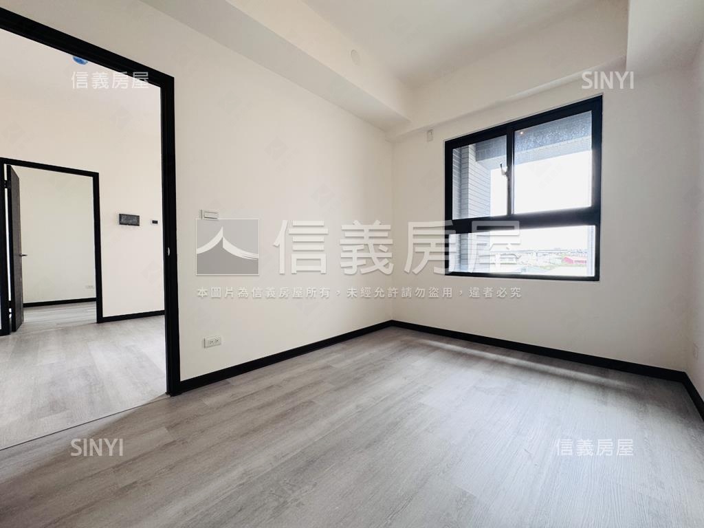 櫻花知築２房平面車位房屋室內格局與周邊環境