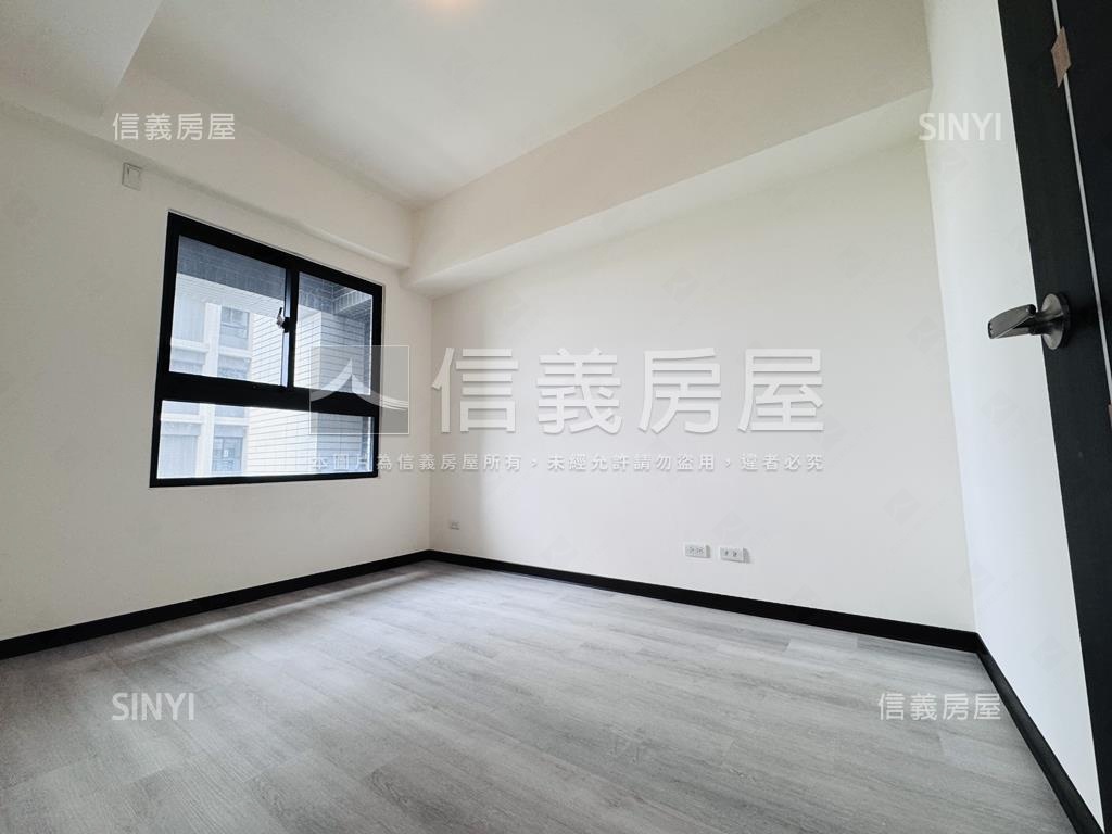 櫻花知築２房平面車位房屋室內格局與周邊環境