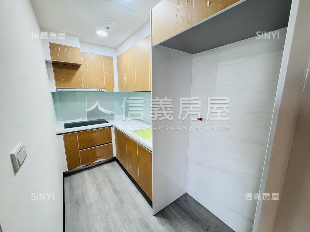 櫻花知築２房平面車位房屋室內格局與周邊環境