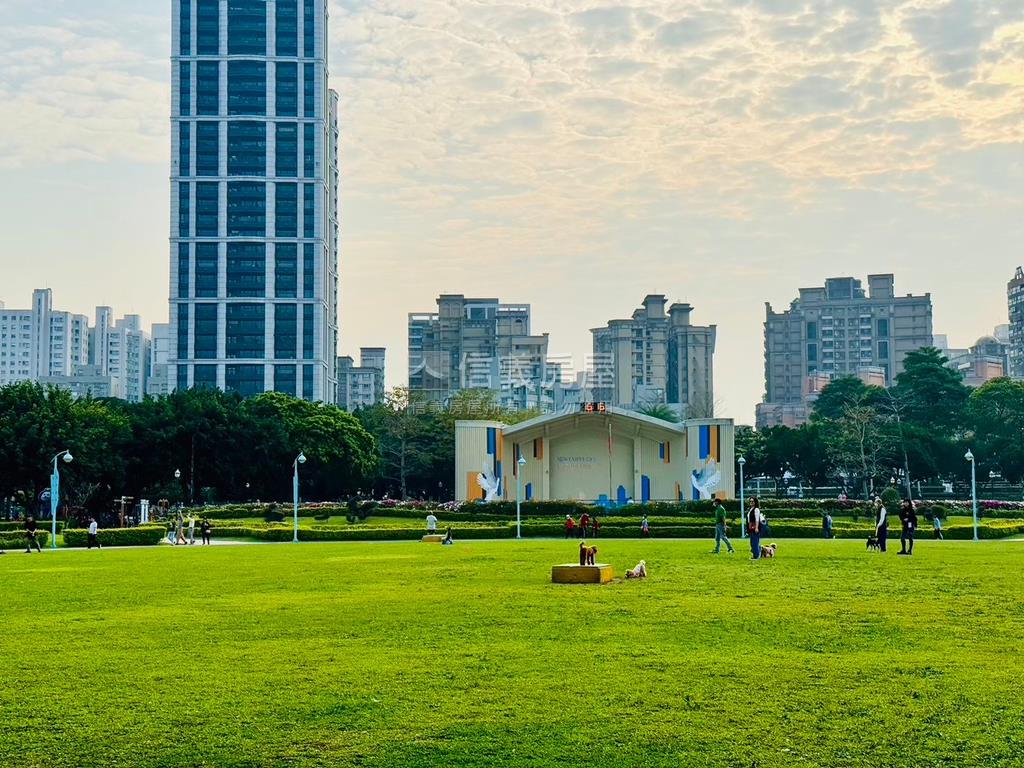 仁愛公園⭐第一排美宅房屋室內格局與周邊環境