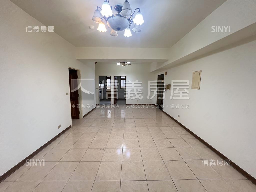 海岸新都三房車房屋室內格局與周邊環境