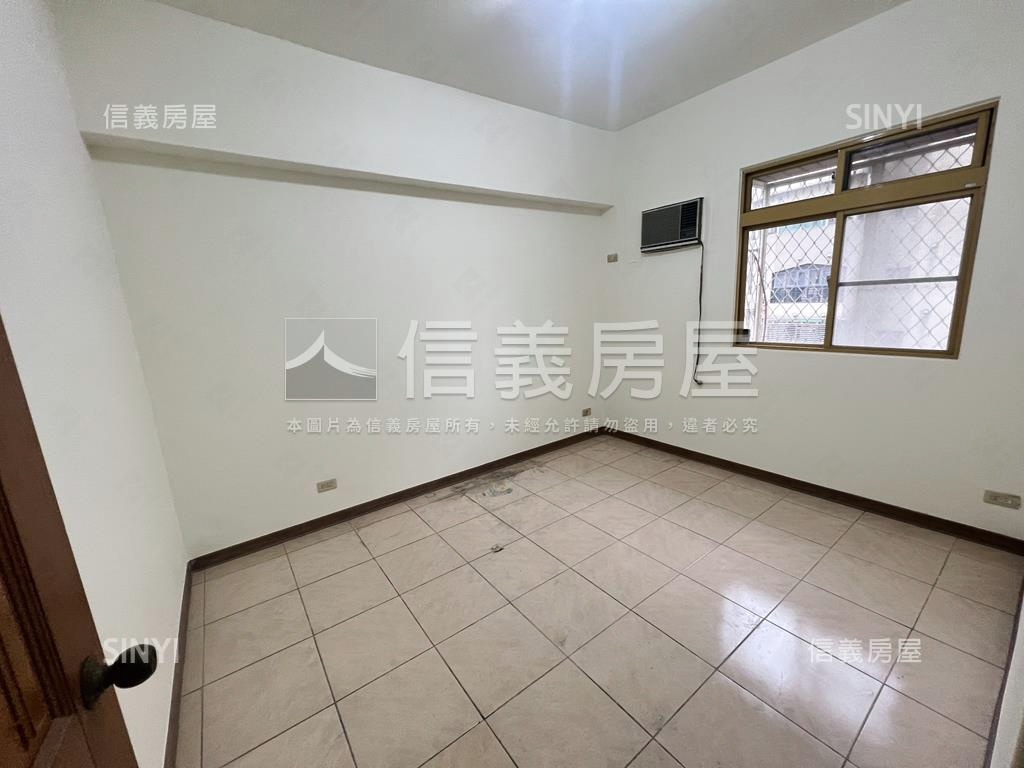 海岸新都三房車房屋室內格局與周邊環境