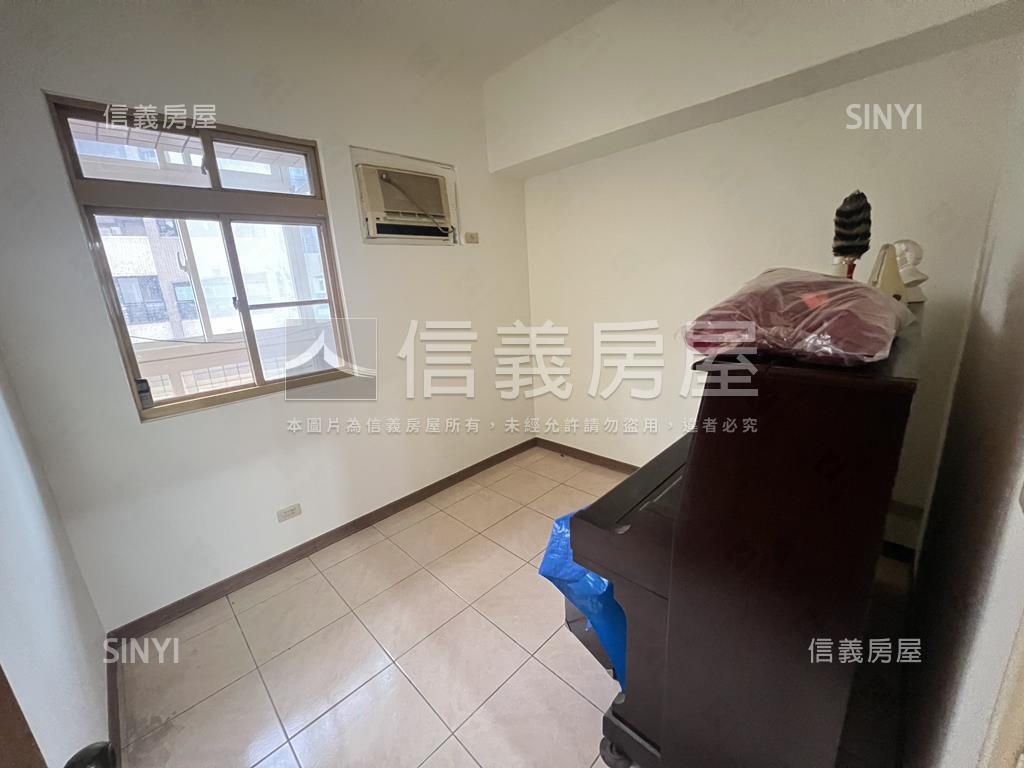 海岸新都三房車房屋室內格局與周邊環境