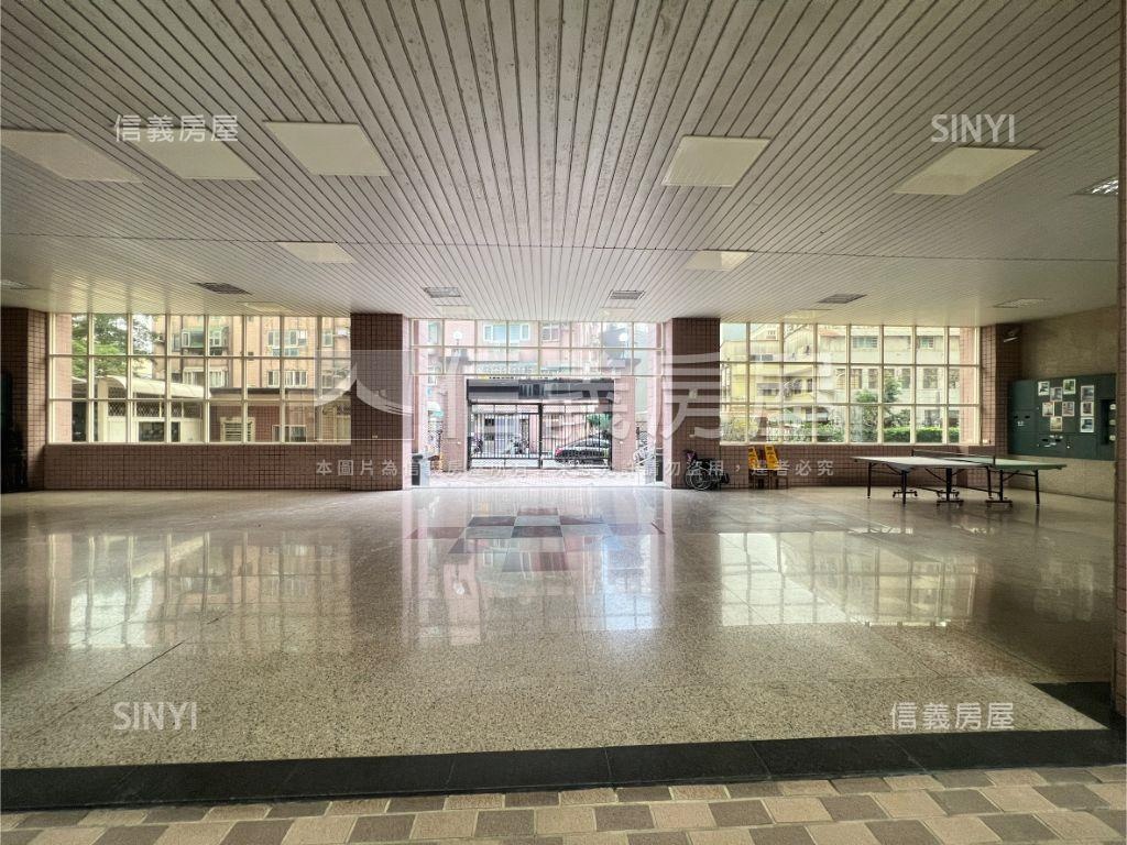 海岸新都三房車房屋室內格局與周邊環境