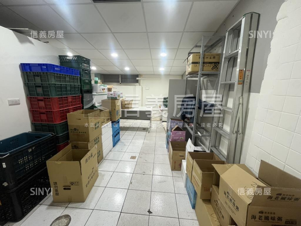 中港商圈熱鬧金店房屋室內格局與周邊環境