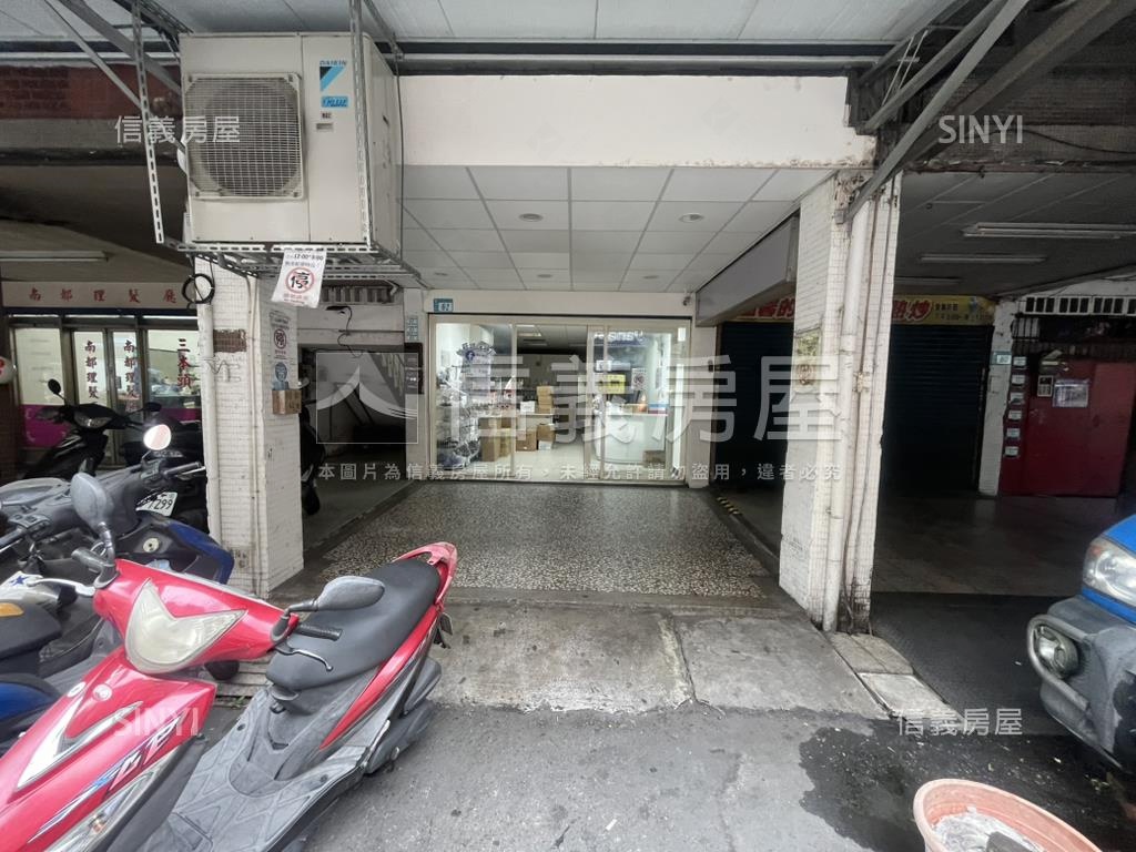 中港商圈熱鬧金店房屋室內格局與周邊環境