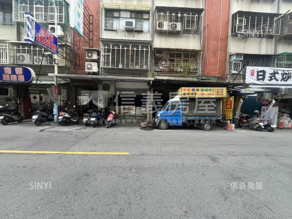 中港商圈熱鬧金店房屋室內格局與周邊環境