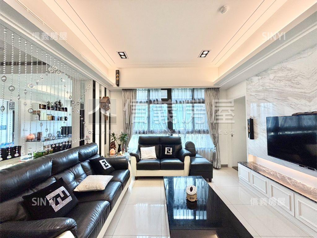 雷諾瓦經典四房雙主臥房屋室內格局與周邊環境