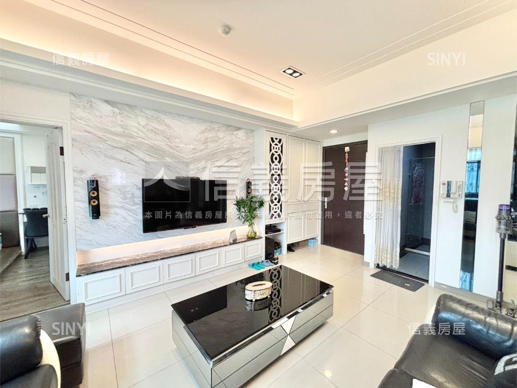 雷諾瓦經典四房雙主臥房屋室內格局與周邊環境