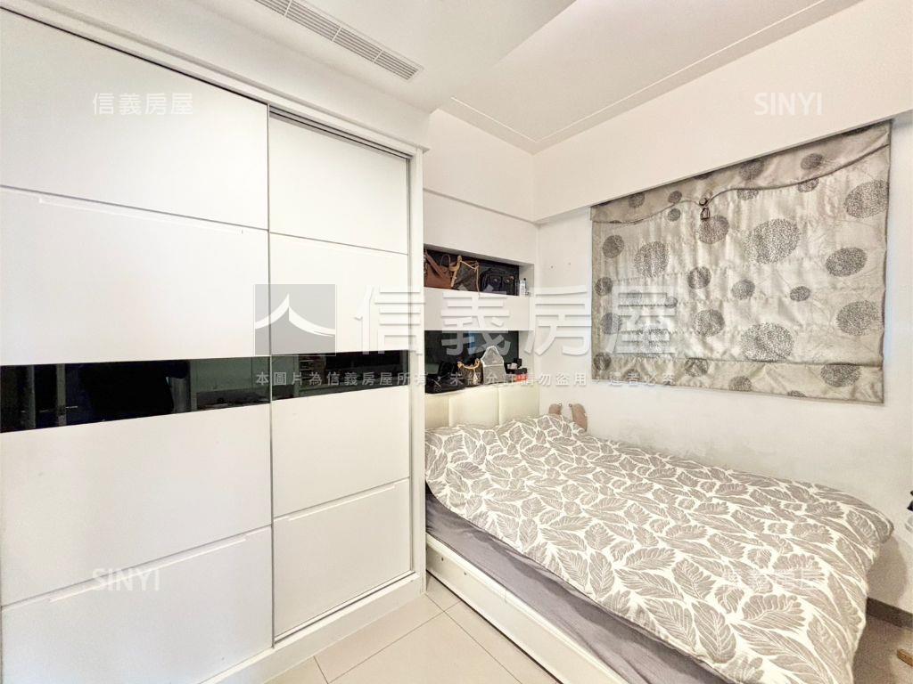 雷諾瓦經典四房雙主臥房屋室內格局與周邊環境