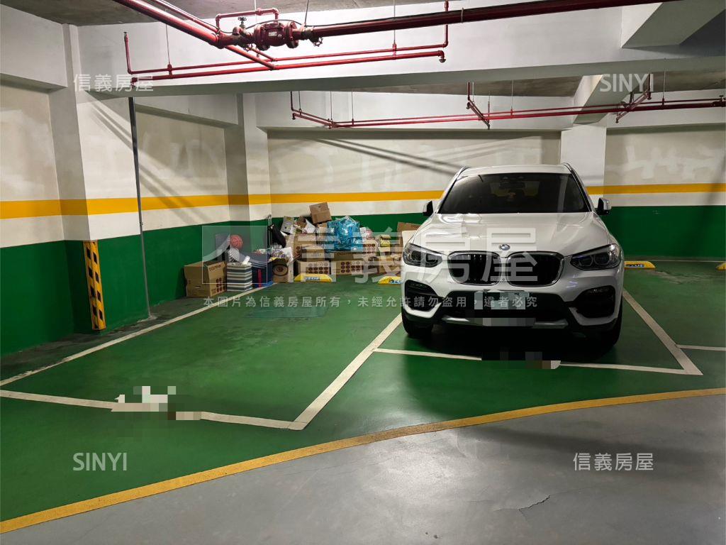 雷諾瓦經典四房雙主臥房屋室內格局與周邊環境