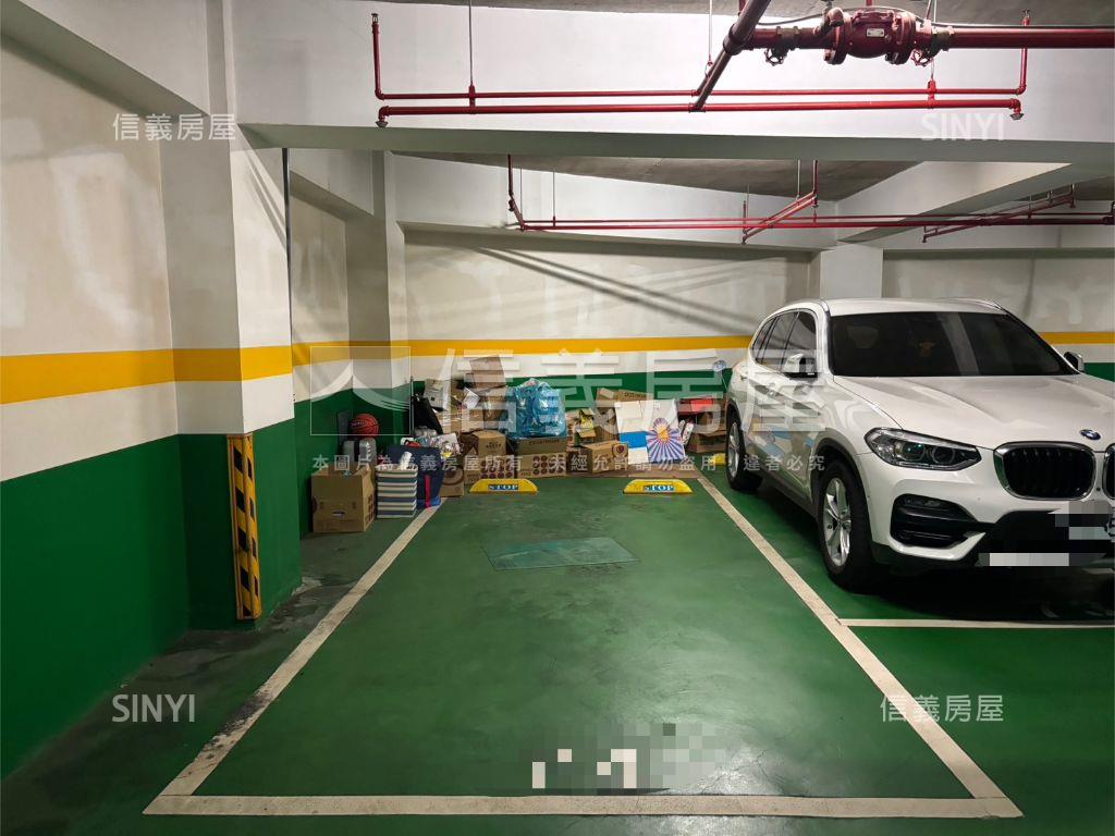 雷諾瓦經典四房雙主臥房屋室內格局與周邊環境