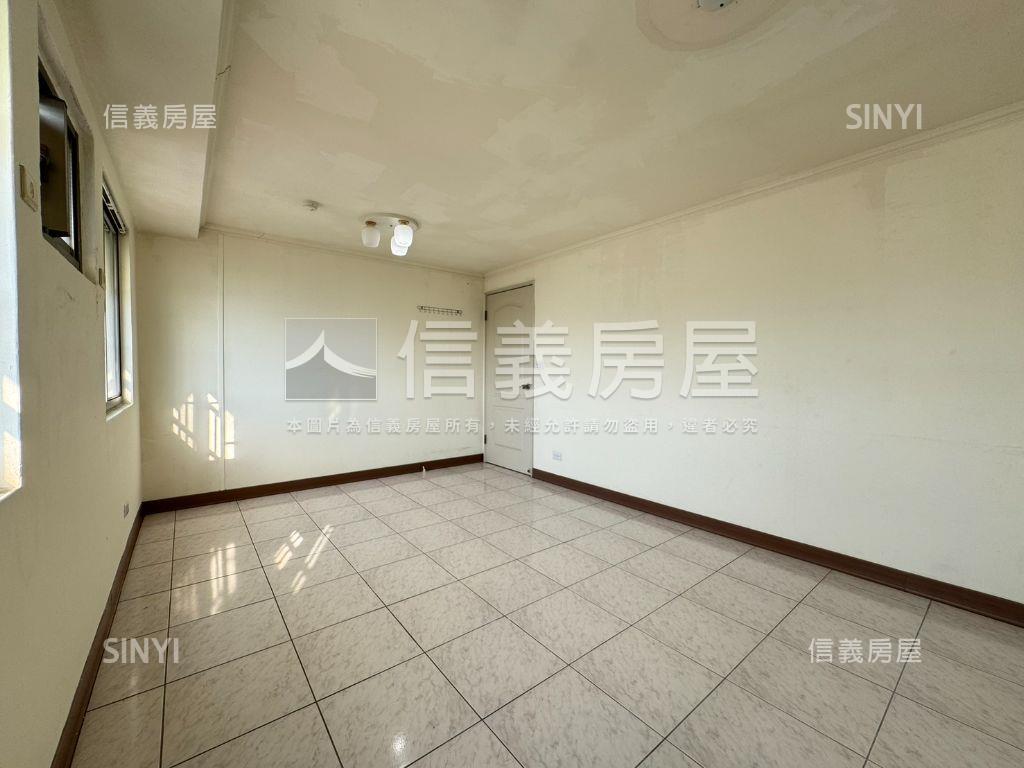 近未來捷運轉運站風景宅房屋室內格局與周邊環境