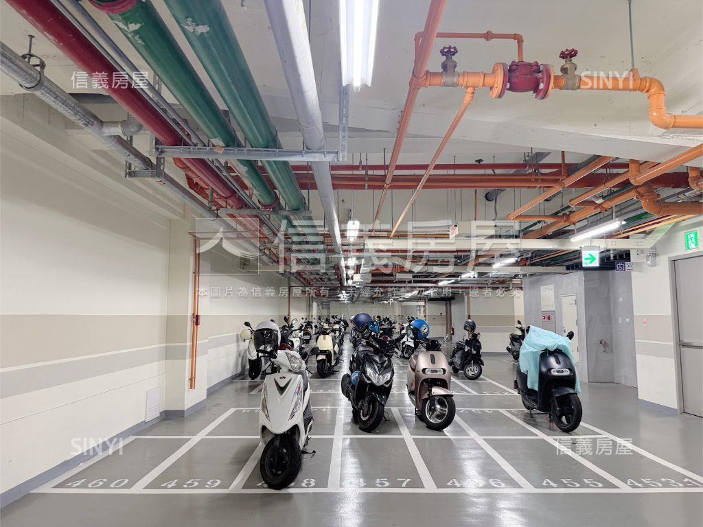 捷運之星｜美裝潢三房平車房屋室內格局與周邊環境