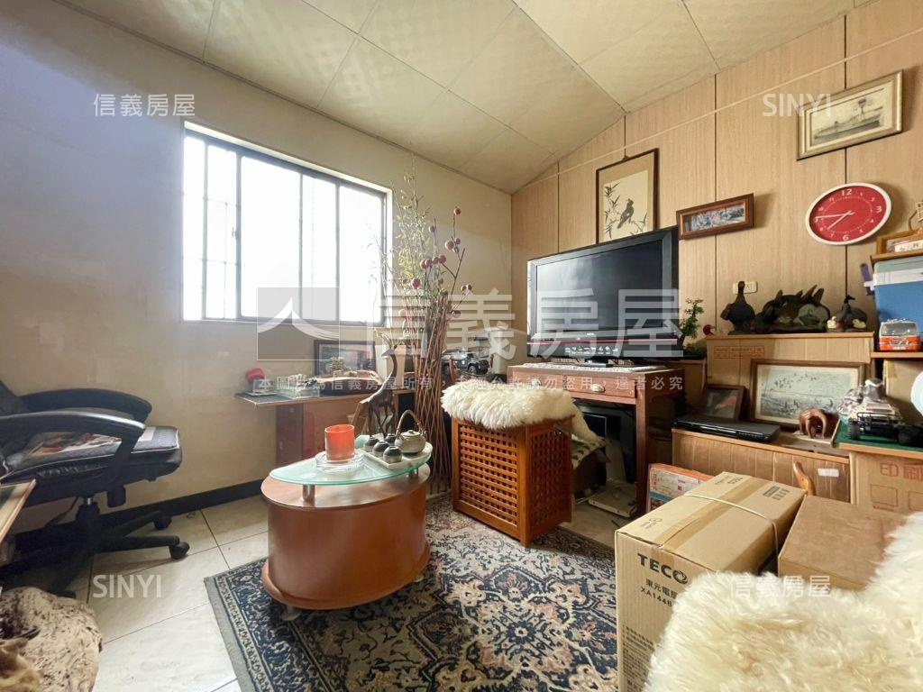 近奇美朝南美透天房屋室內格局與周邊環境