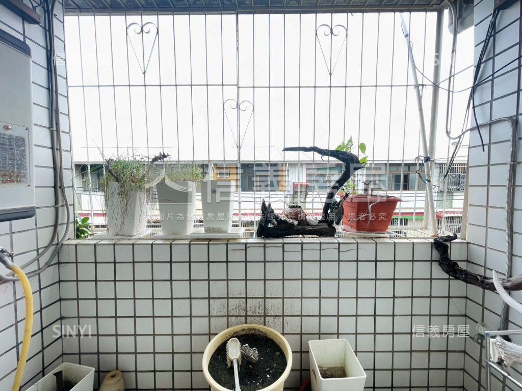 近奇美朝南美透天房屋室內格局與周邊環境