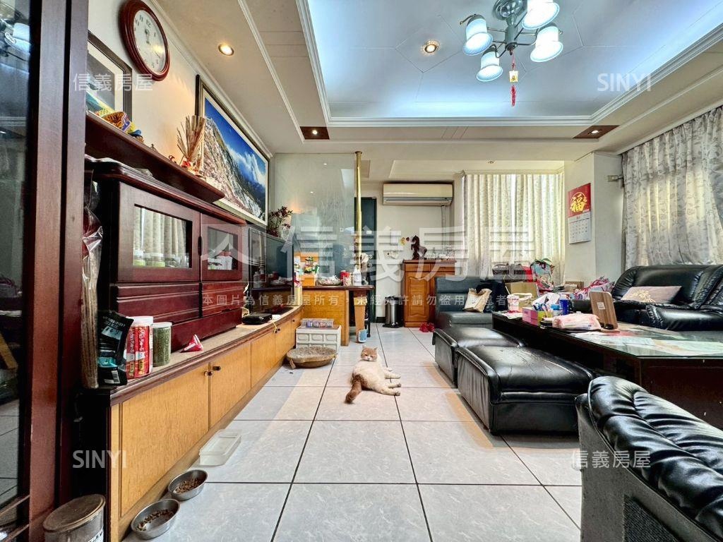 草悟道向上市場電梯三房房屋室內格局與周邊環境