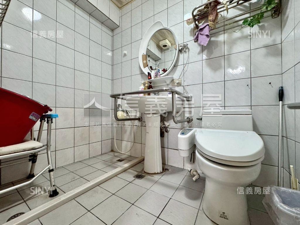 草悟道向上市場電梯三房房屋室內格局與周邊環境