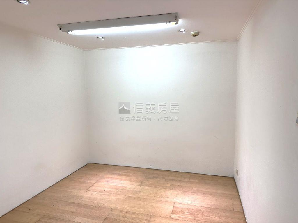 府中捷運金鑽次頂視野遼闊房屋室內格局與周邊環境