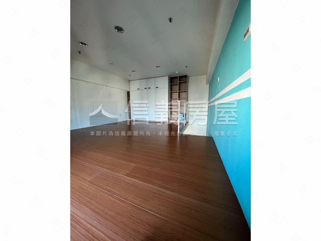 月影視野高樓精緻戶房屋室內格局與周邊環境