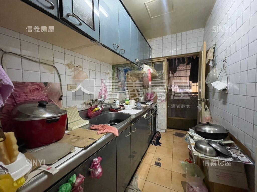 新店低總價一樓優質美寓房屋室內格局與周邊環境