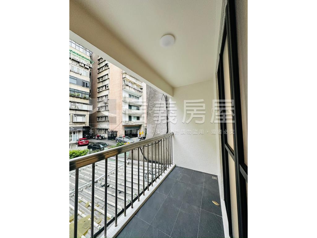 東區靜巷設計師的家房屋室內格局與周邊環境