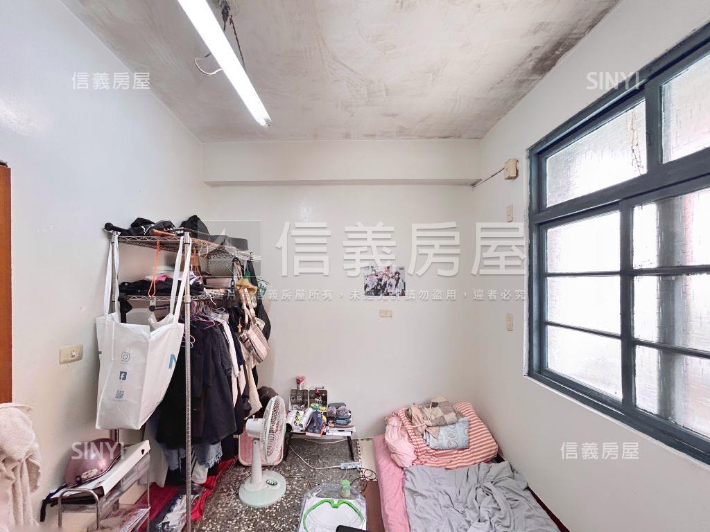免爬高裕民二樓房屋室內格局與周邊環境