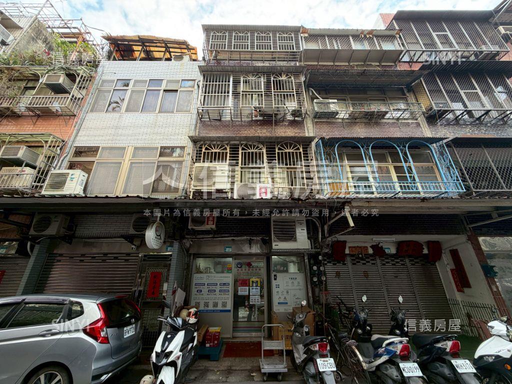 文化路精華金透天房屋室內格局與周邊環境