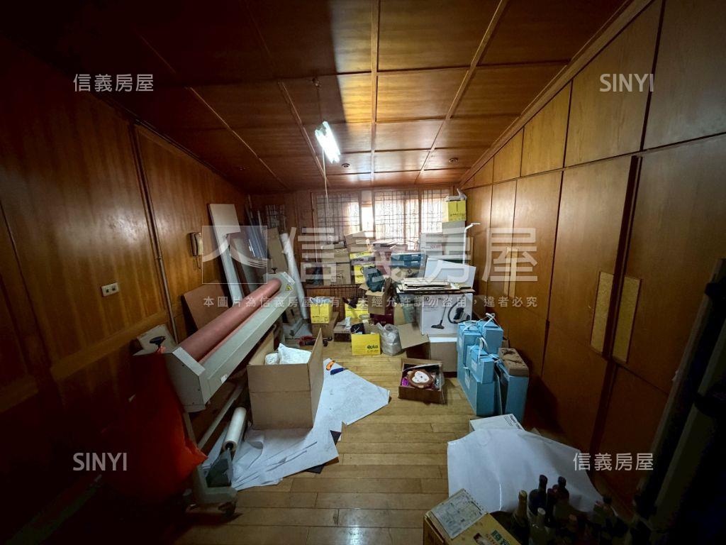 文化路精華金透天房屋室內格局與周邊環境