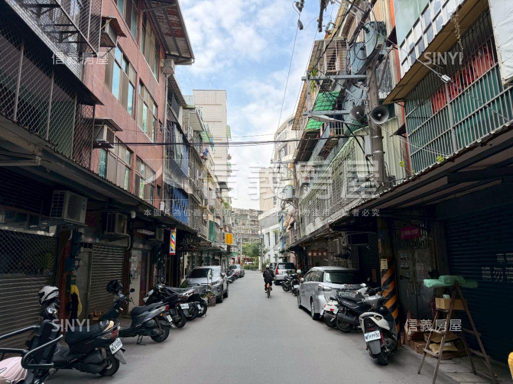 文化路精華金透天房屋室內格局與周邊環境