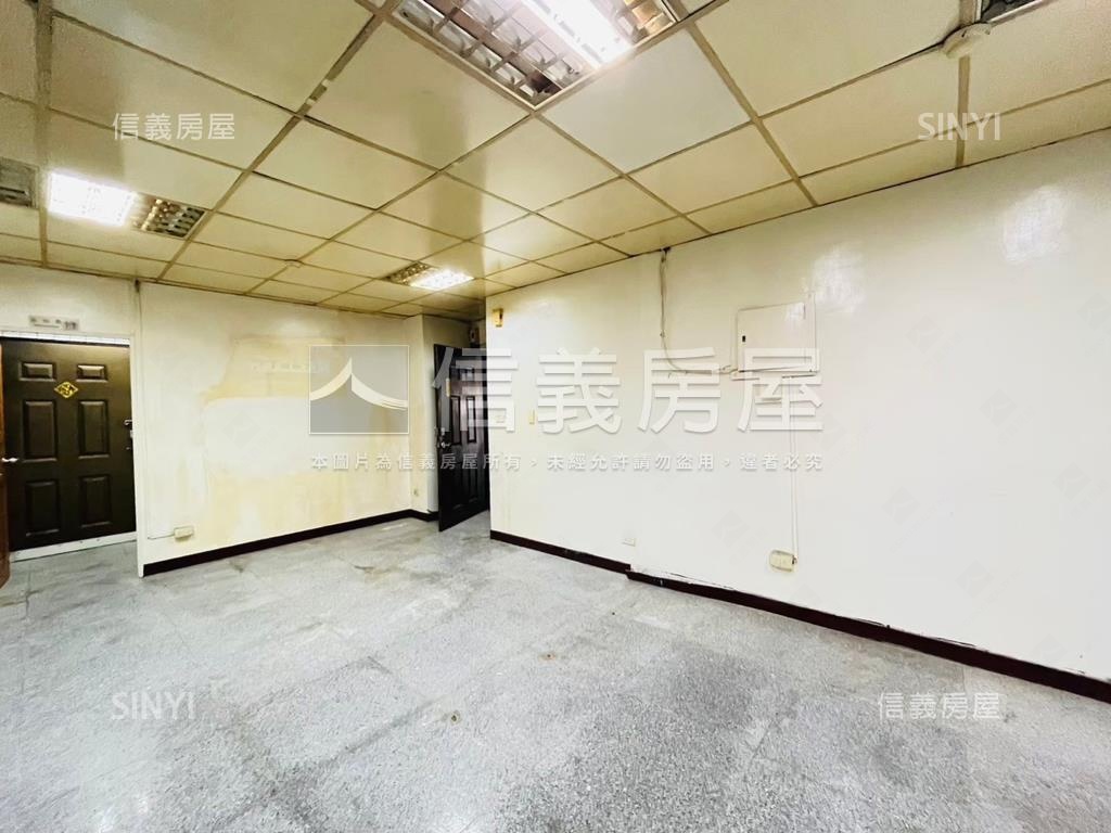 中美路二段１樓房屋室內格局與周邊環境