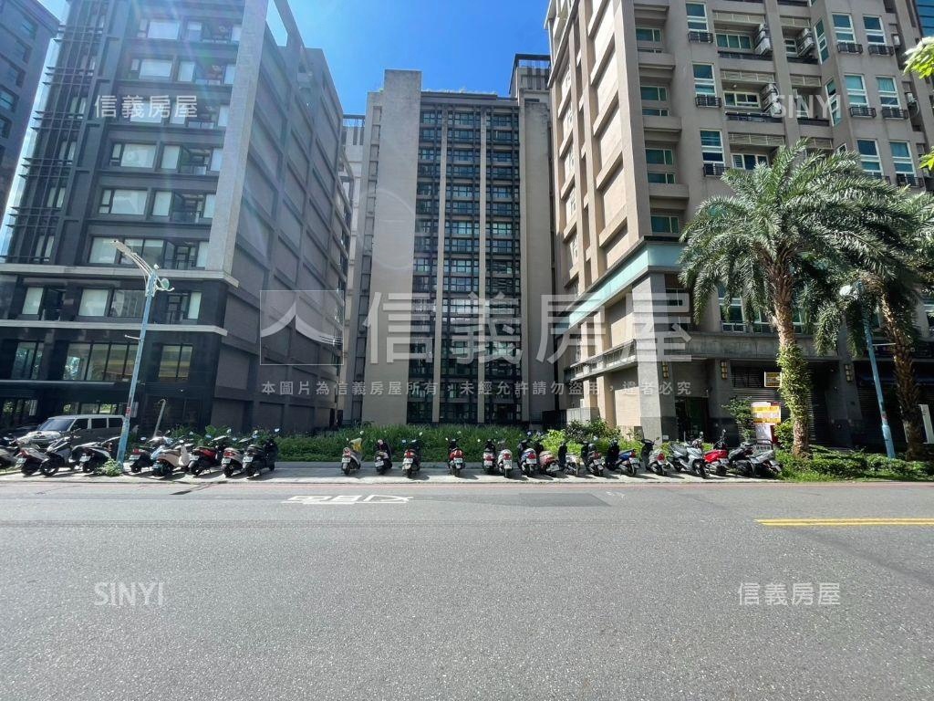 方正土地２３１坪房屋室內格局與周邊環境