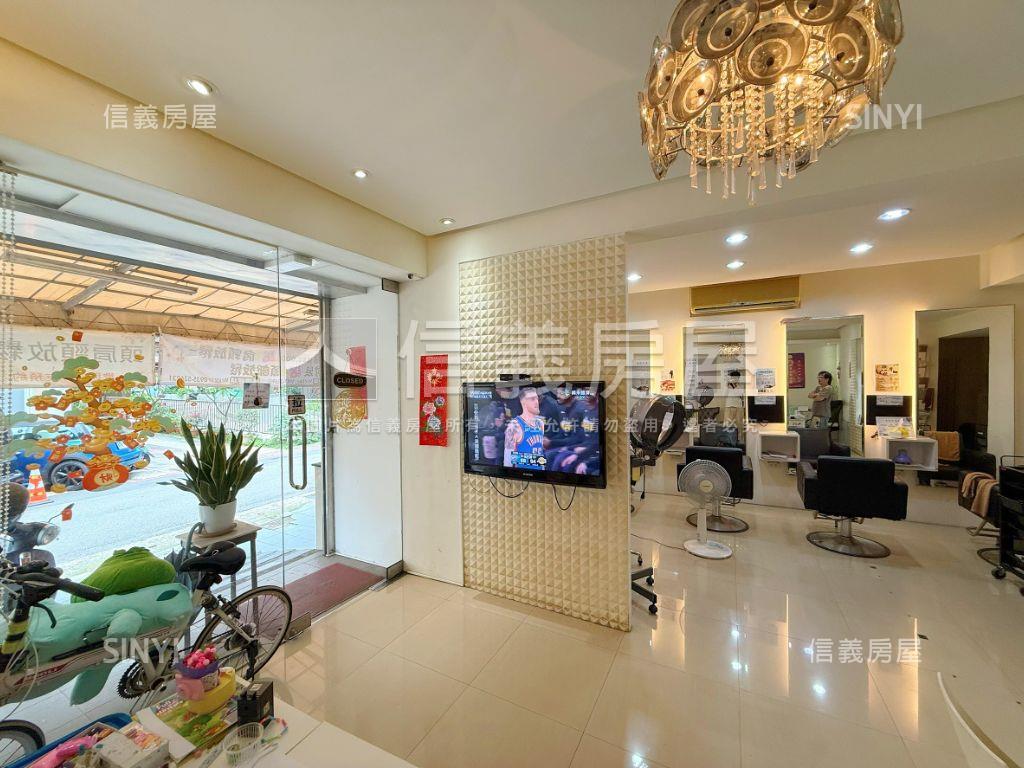 專任向上市場７米面寬店面房屋室內格局與周邊環境