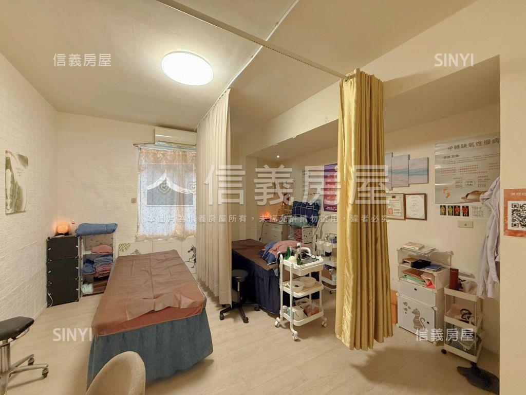 專任向上市場７米面寬店面房屋室內格局與周邊環境