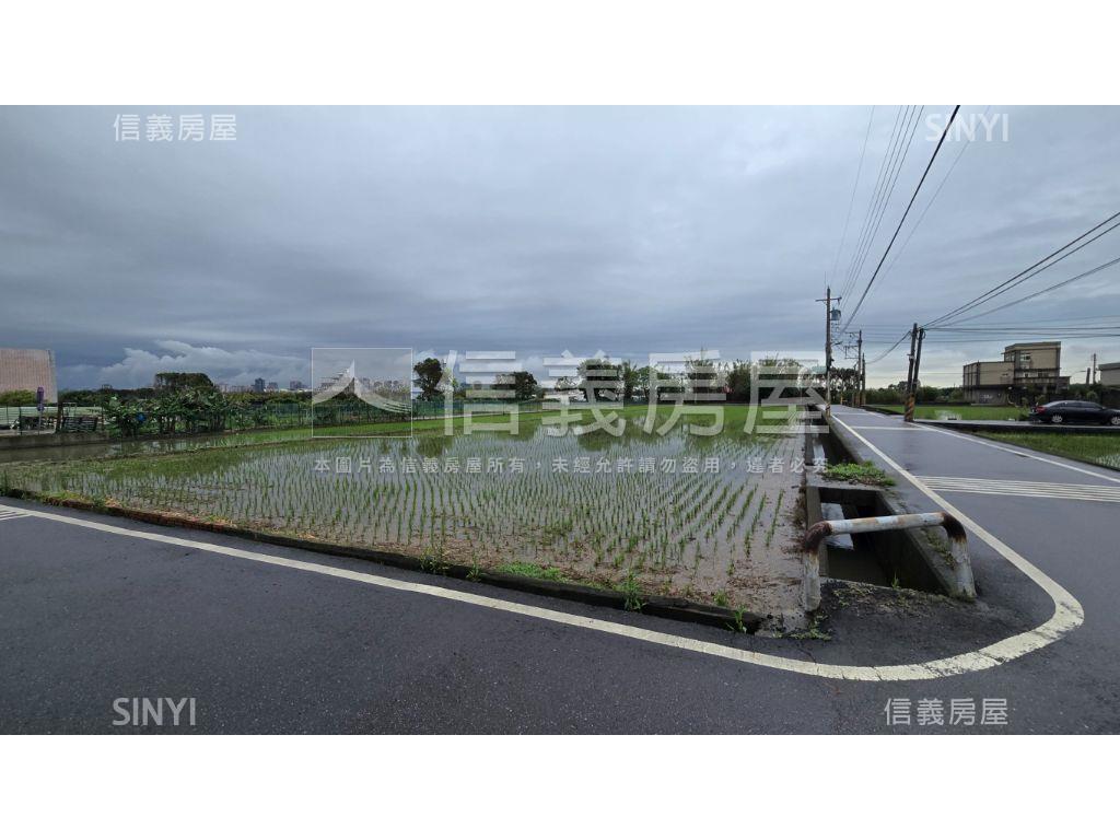 三面臨路甲建農地金磚房屋室內格局與周邊環境