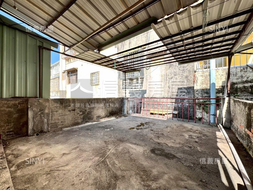 邊間低總價大地坪潛力透天房屋室內格局與周邊環境