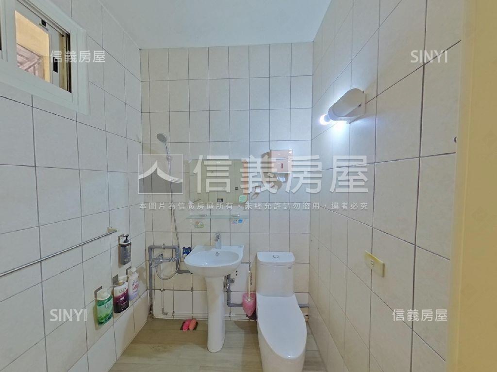 花壇方便停車透天房屋室內格局與周邊環境