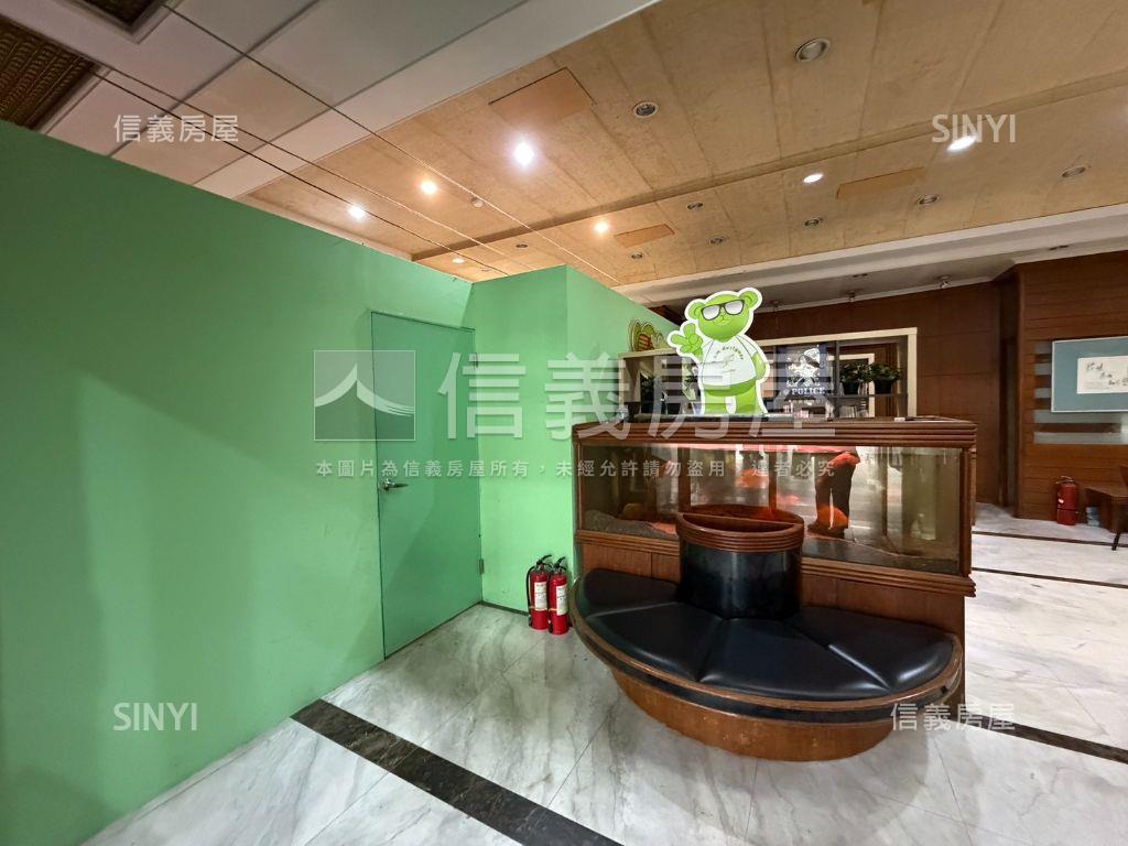 松山車站超值双鐵辦公大樓房屋室內格局與周邊環境
